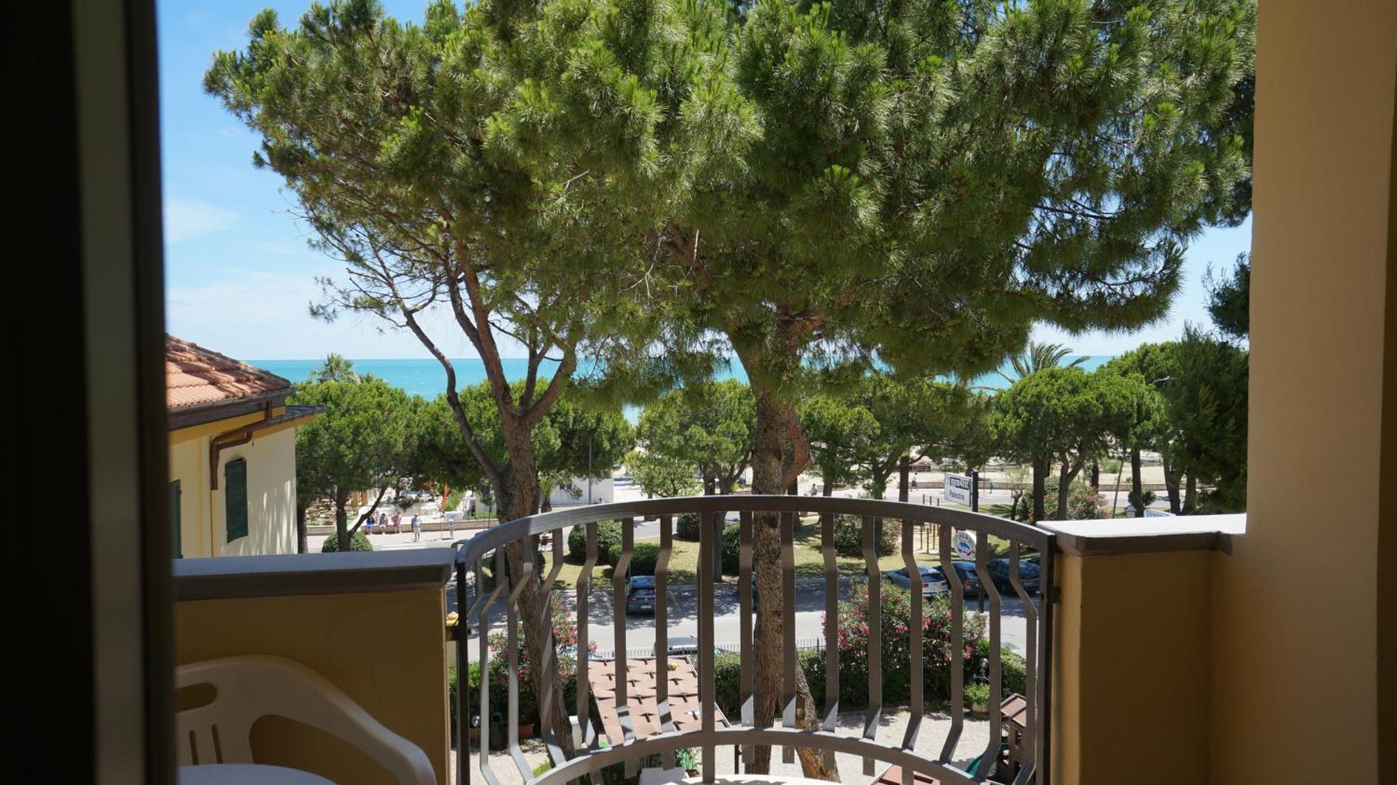 Hotel Quattropalme Tortoreto المظهر الخارجي الصورة